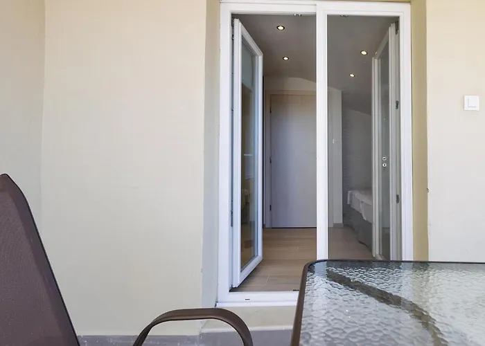 Apartment Kallikratia 1 *